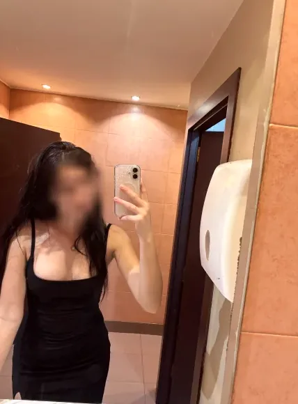 Aylin, 18