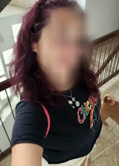 Dilara, 33