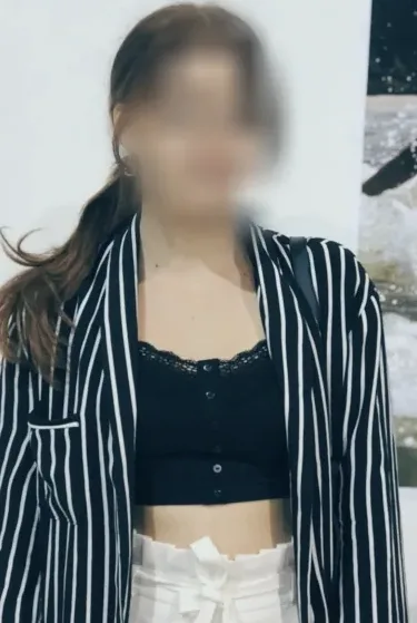 Kim, 28