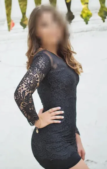 Lena, 28