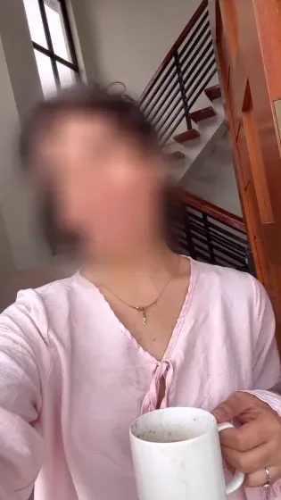 Leonie, 30