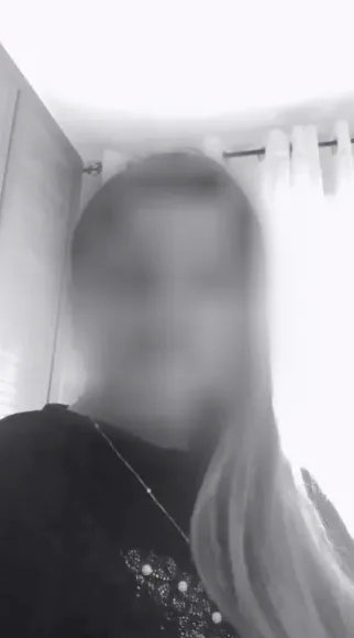 Pia, 40