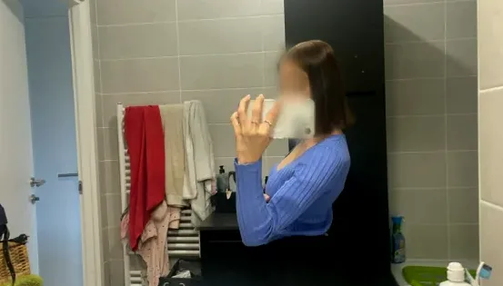 Yasmin, 21